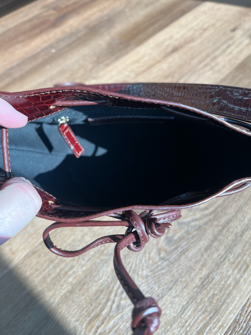 Brown croc Sezane bucket bag - Picture 2 of 2